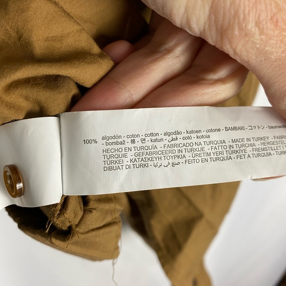 Zara Cropped Button Up - Picture 6 of 6